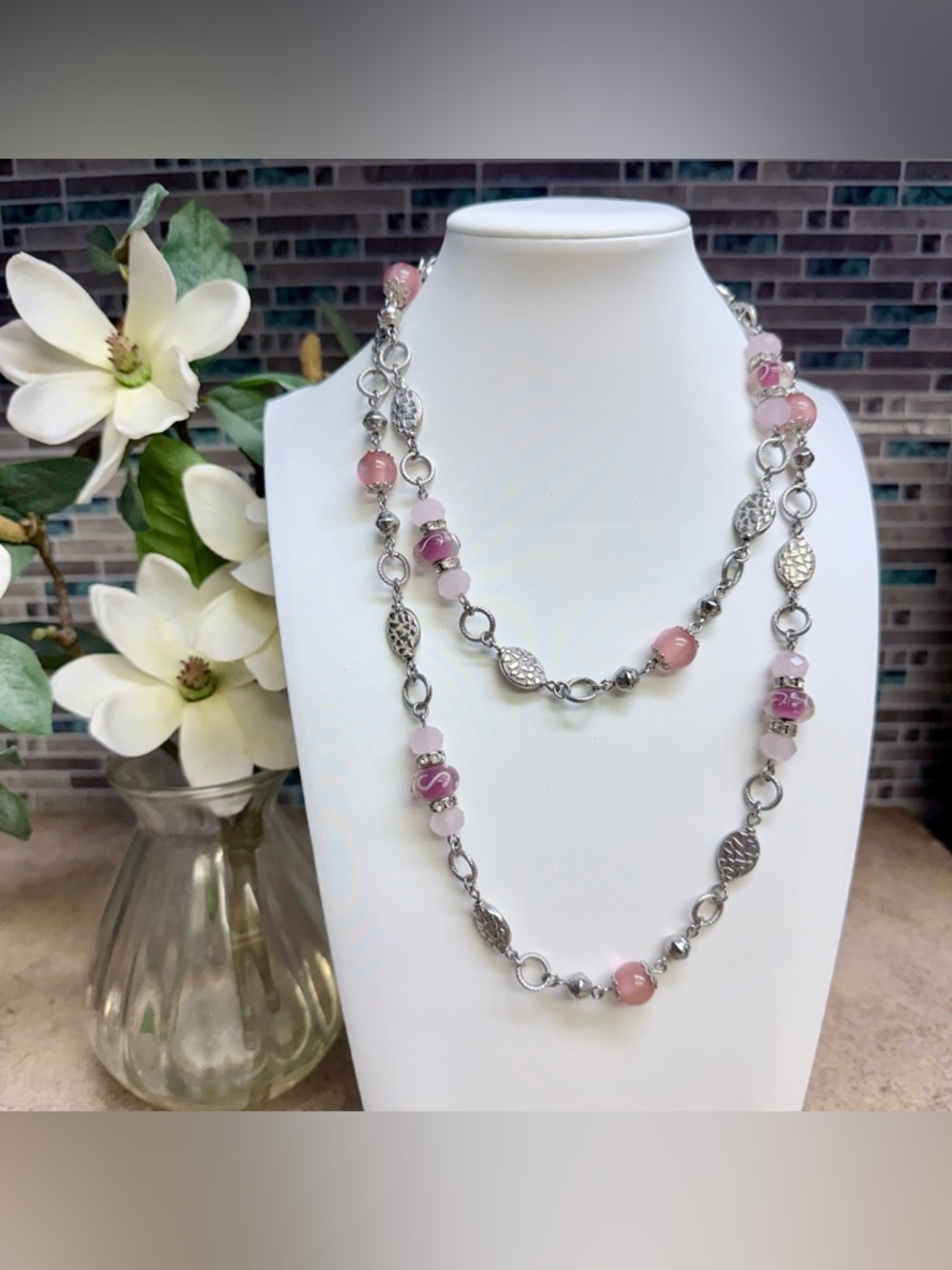 Premier Designs extra long pink and silver necklace